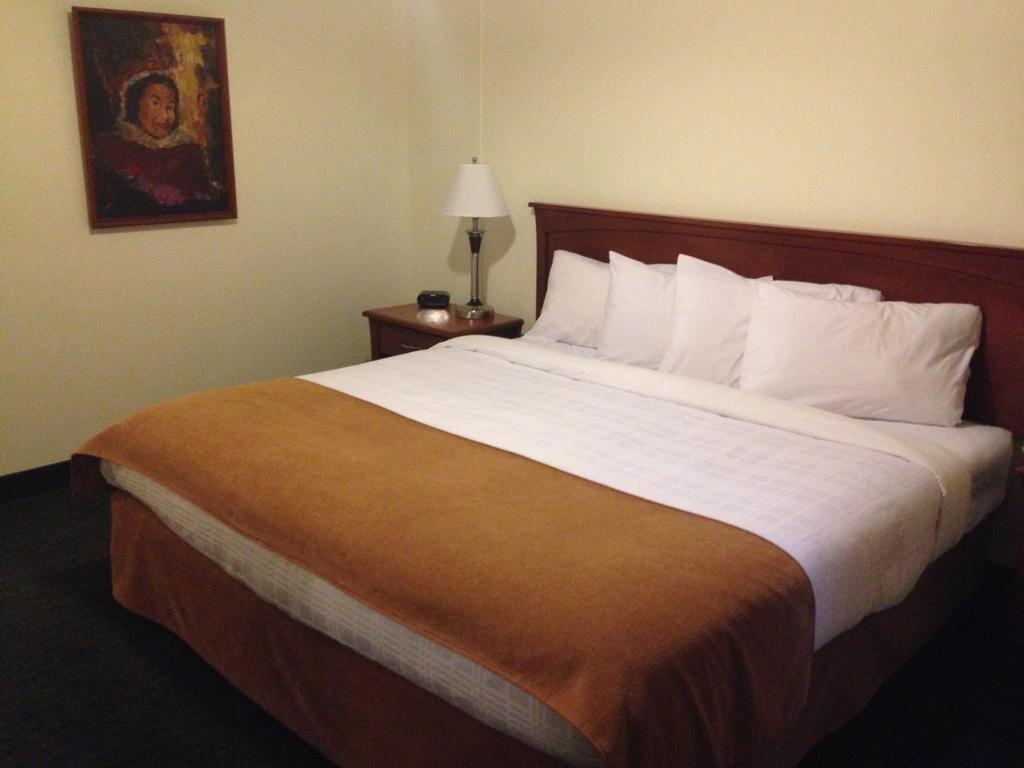 Ptarmigan Inn Hay River Kamer foto