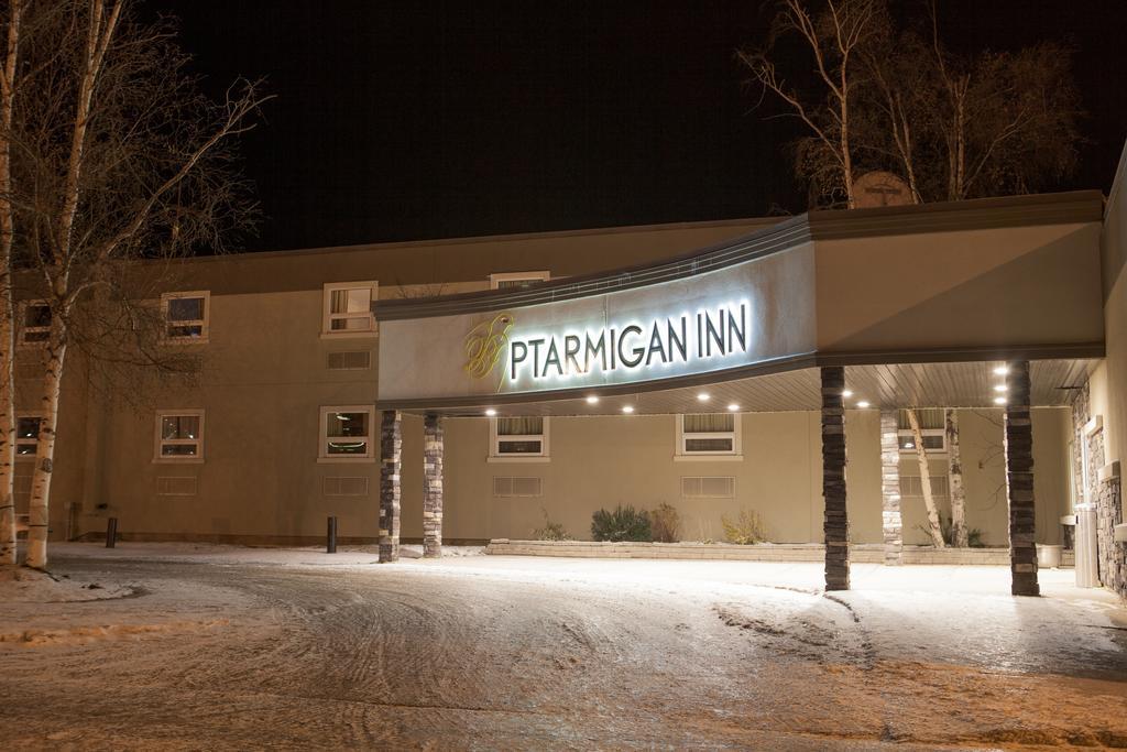 Ptarmigan Inn Hay River Buitenkant foto