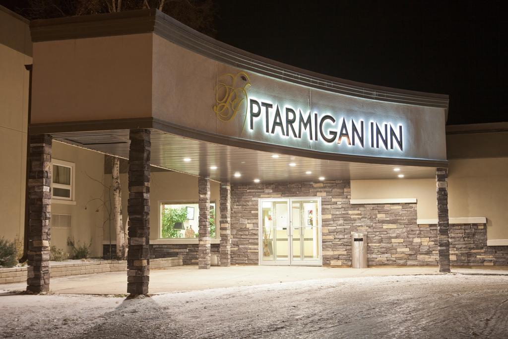 Ptarmigan Inn Hay River Buitenkant foto